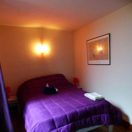 Maison Familiale Pour 8 Saint-Aventin Extérieur photo