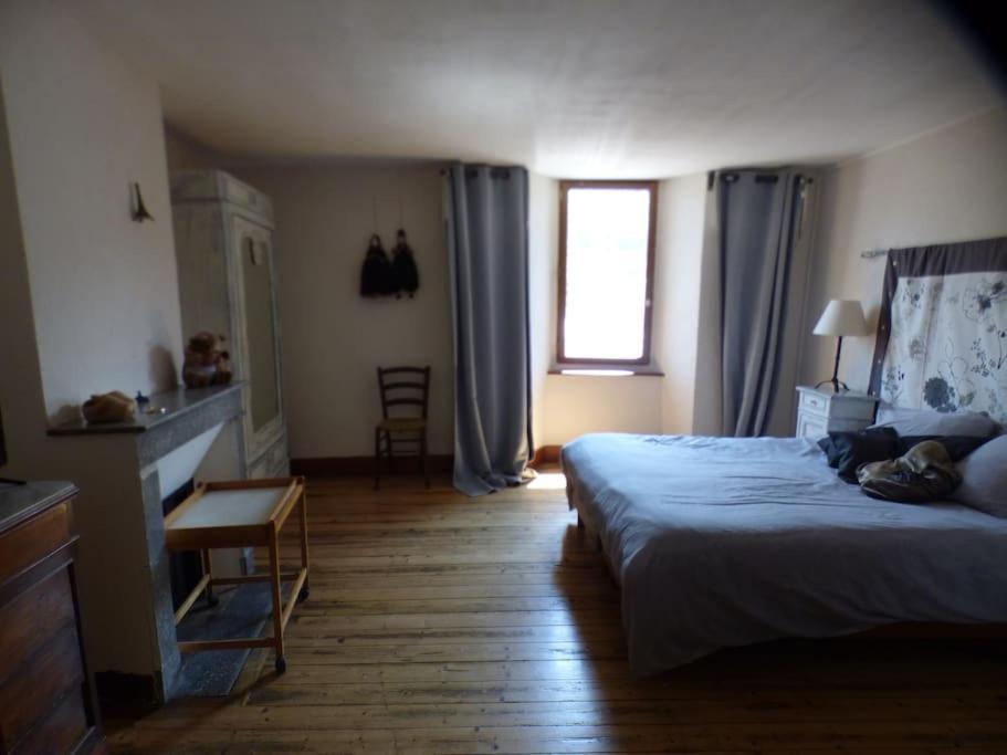 Maison Familiale Pour 8 Saint-Aventin Extérieur photo